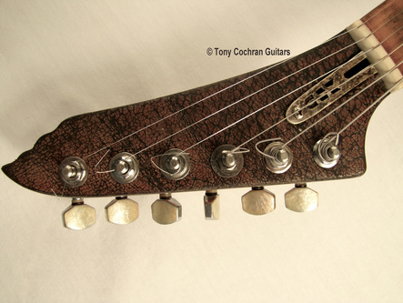 Medallion Guitar head front Picture