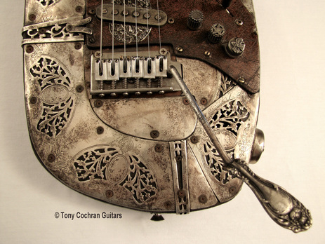 Medallion Guitar detail bottom front Picture