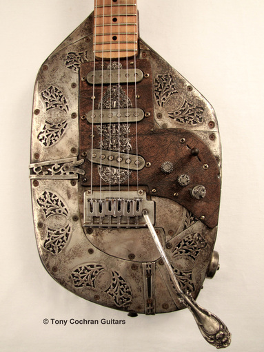 Medallion Guitar body front Picture
