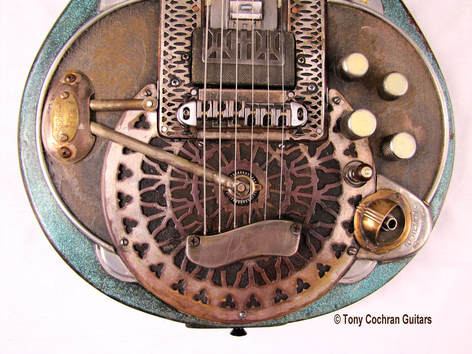 Pendulum guitar #67 detail bottom front Picture
